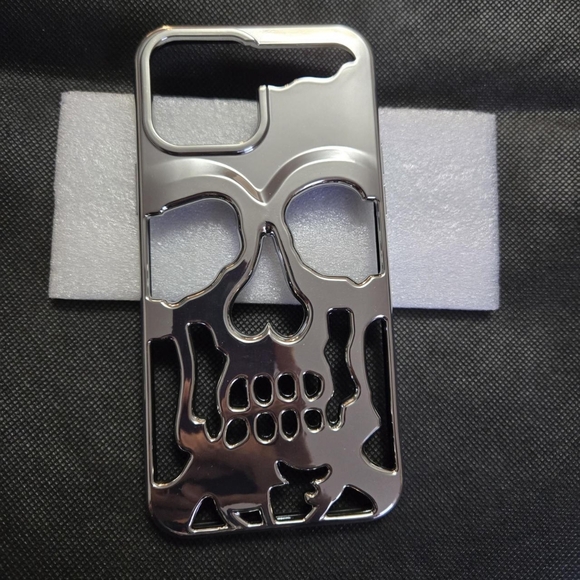 Iphone 13 pro max case - Picture 2 of 3